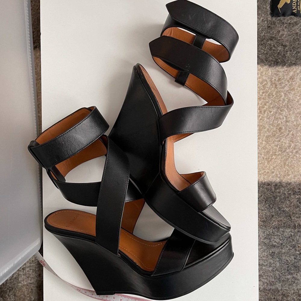 Givenchy gladiator wedge black straps 39 worn once